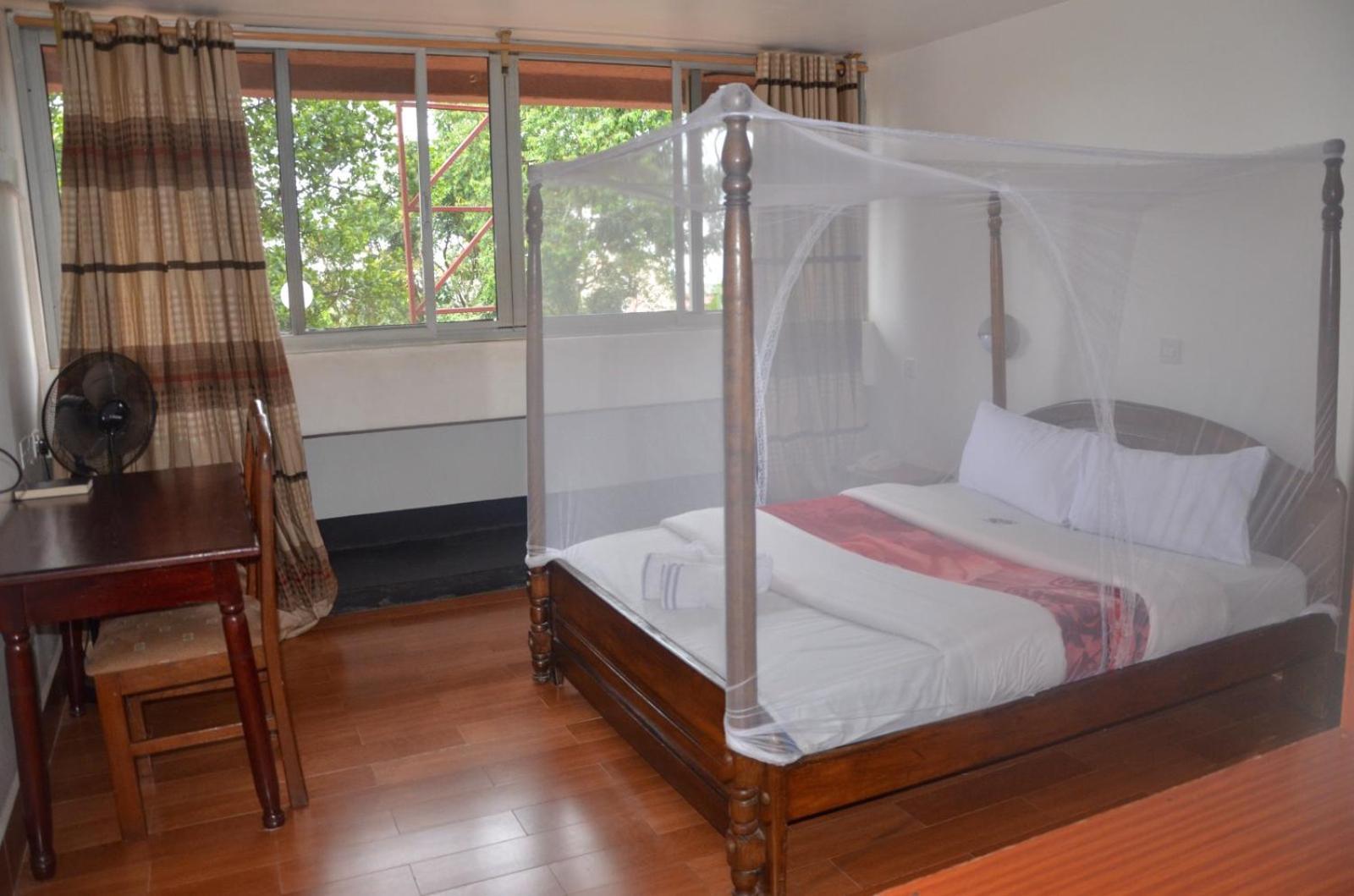 Entebbe Flights Motel Dış mekan fotoğraf
