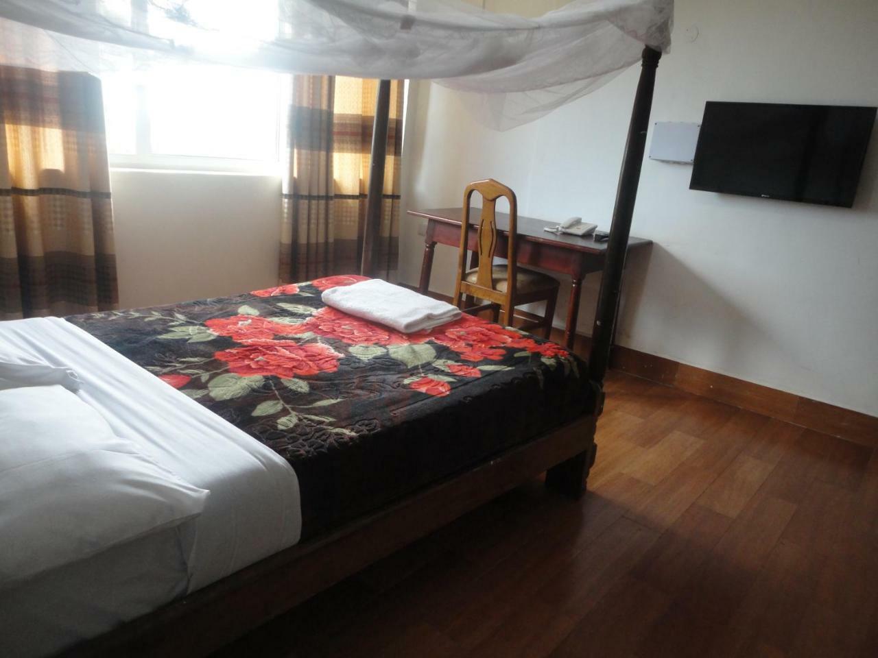 Entebbe Flights Motel Dış mekan fotoğraf