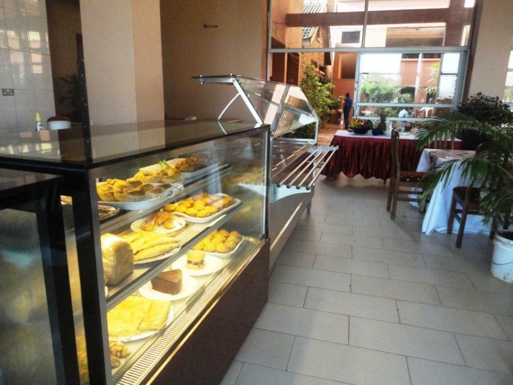 Entebbe Flights Motel Dış mekan fotoğraf